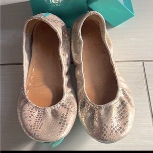 Romantic blush Tieks